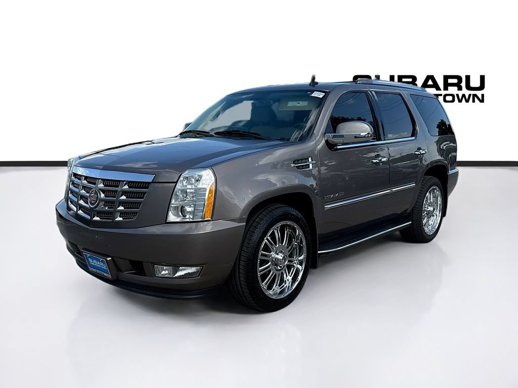 Used 2014 Cadillac Escalade Luxury AWD/4WD image 3