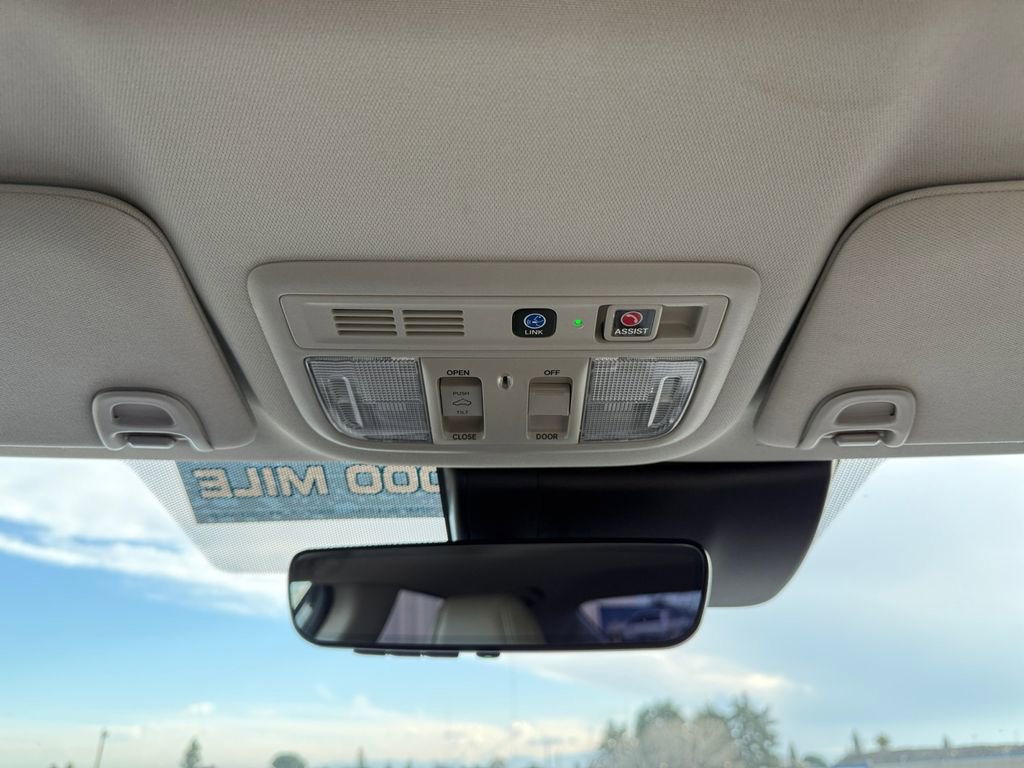 Used 2021 Honda Insight Touring image 24