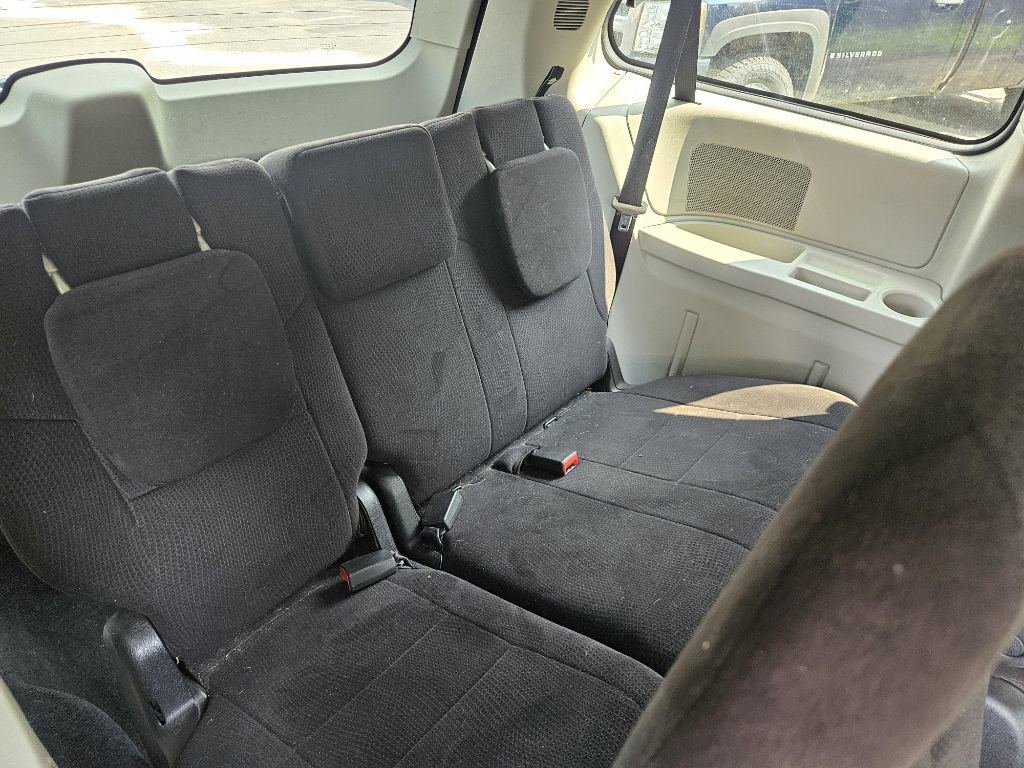 Used 2011 Dodge Grand Caravan Mainstreet w/ PWR Convenience Group FWD image 15