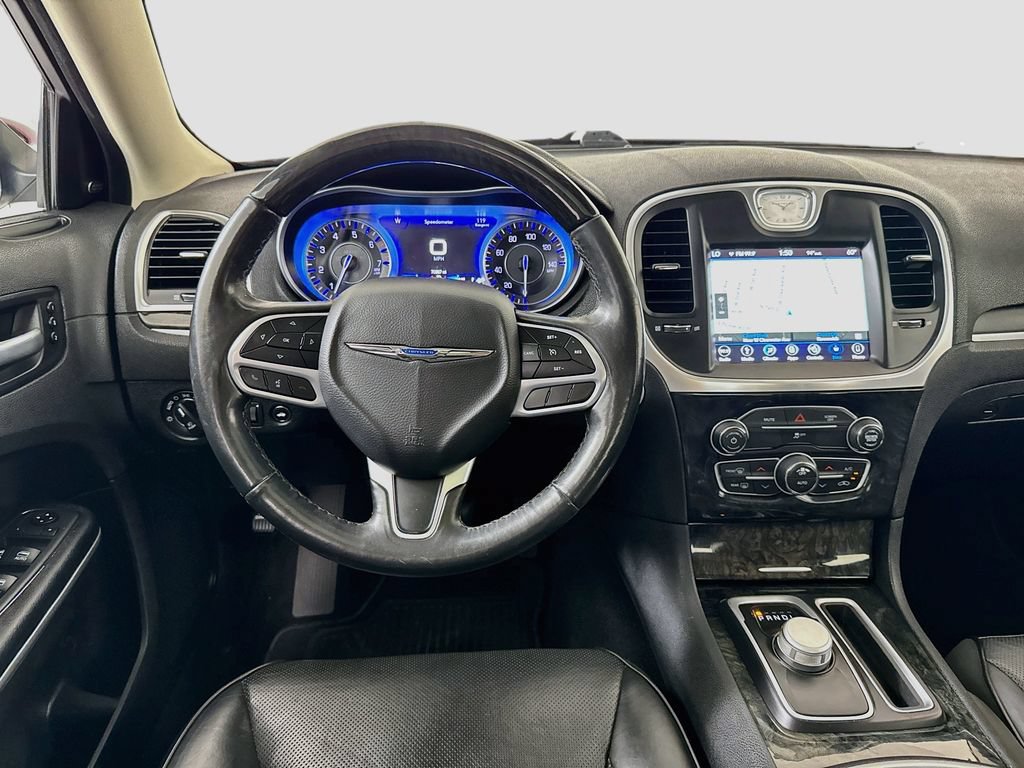 Used 2019 Chrysler 300 Limited RWD image 22