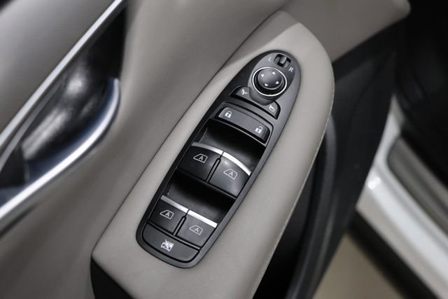 Used 2023 INFINITI QX50 Luxe AWD/4WD image 18