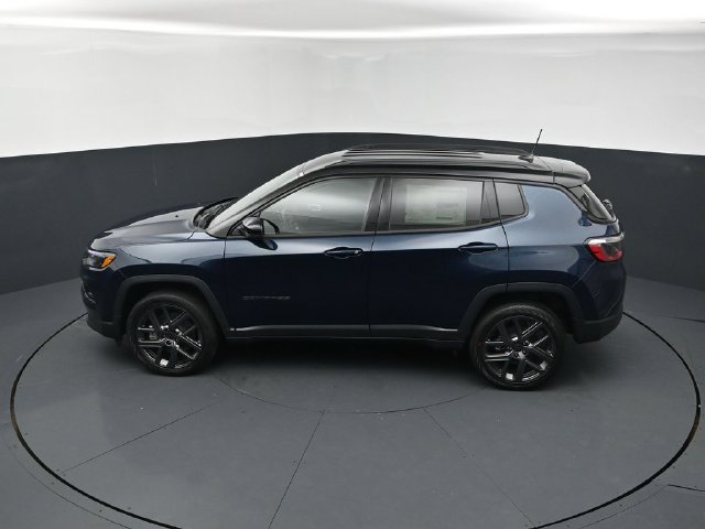New 2026 Jeep Compass Limited AWD/4WD image 15