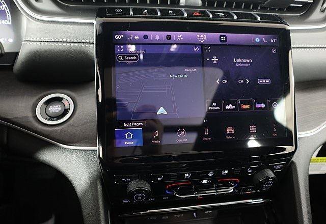 New 2025 Jeep Grand Cherokee Limited image 13