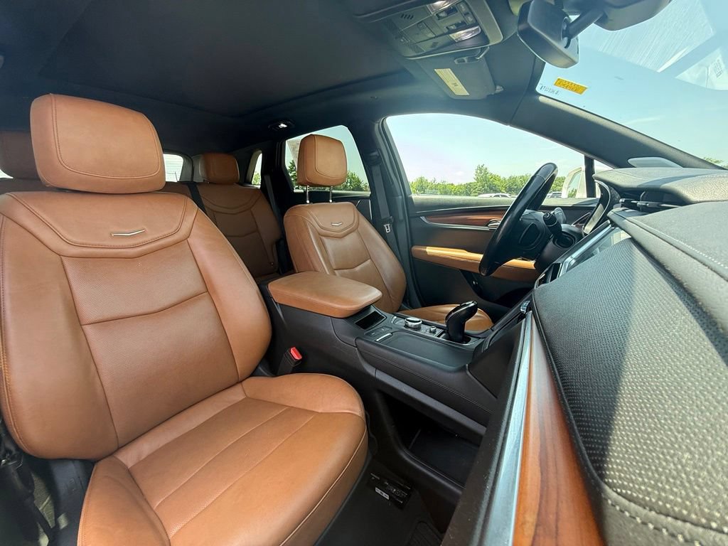 Used 2020 Cadillac XT5 Premium Luxury AWD/4WD image 32