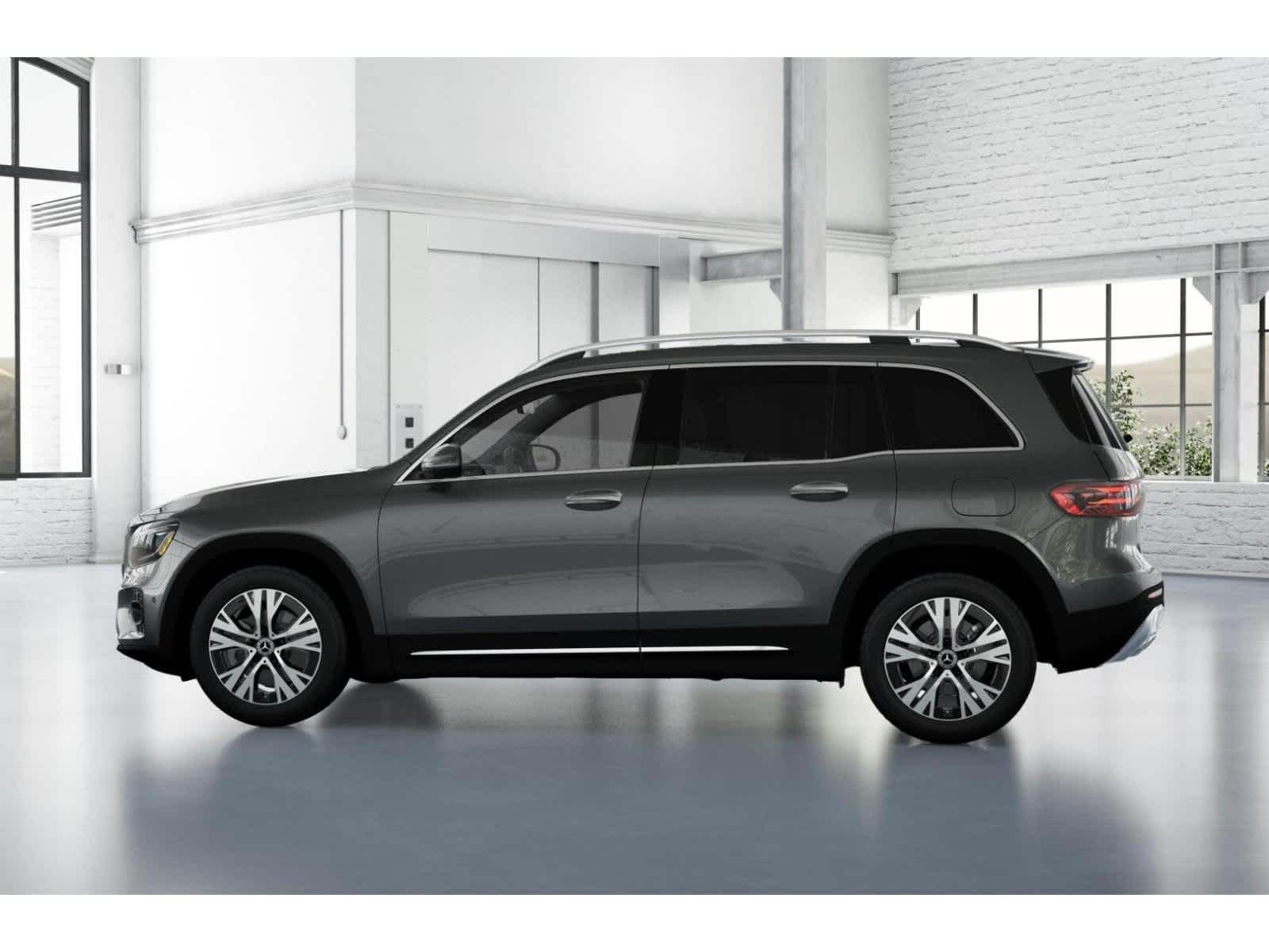 Used 2026 Mercedes-Benz GLB 250 4MATIC image 32