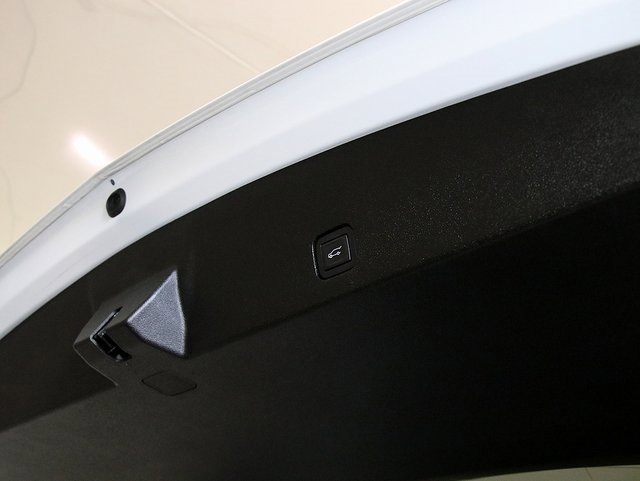 Used 2023 Cadillac XT6 Luxury image 31