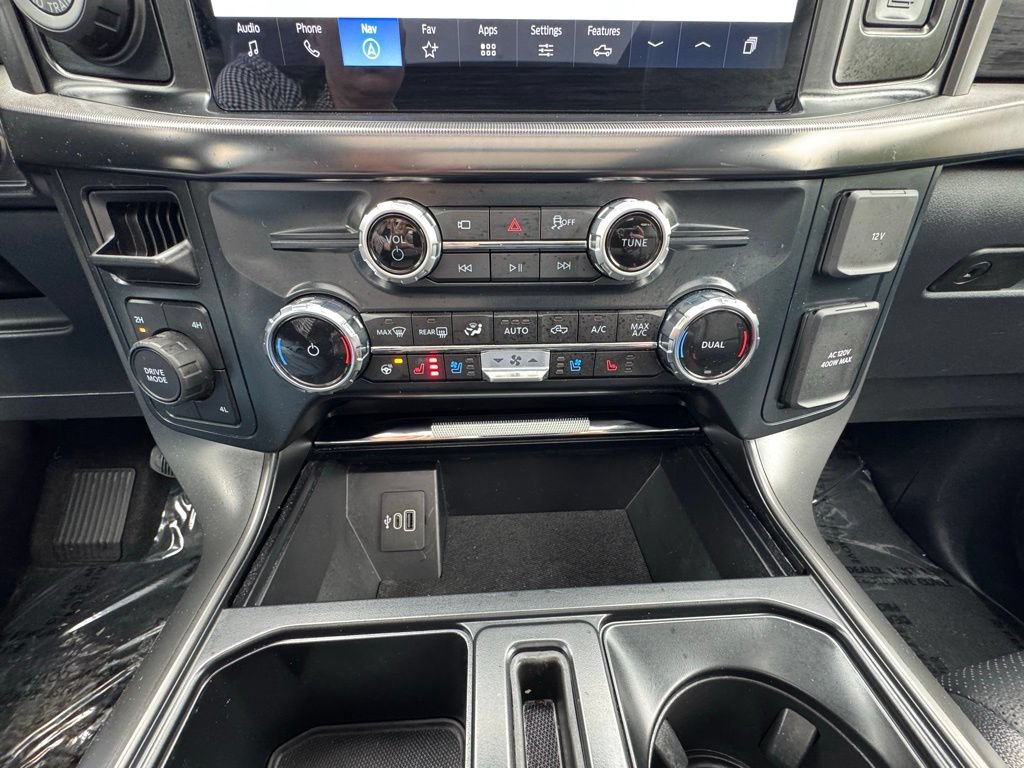 Used 2025 Ford F150 Lariat AWD/4WD image 32