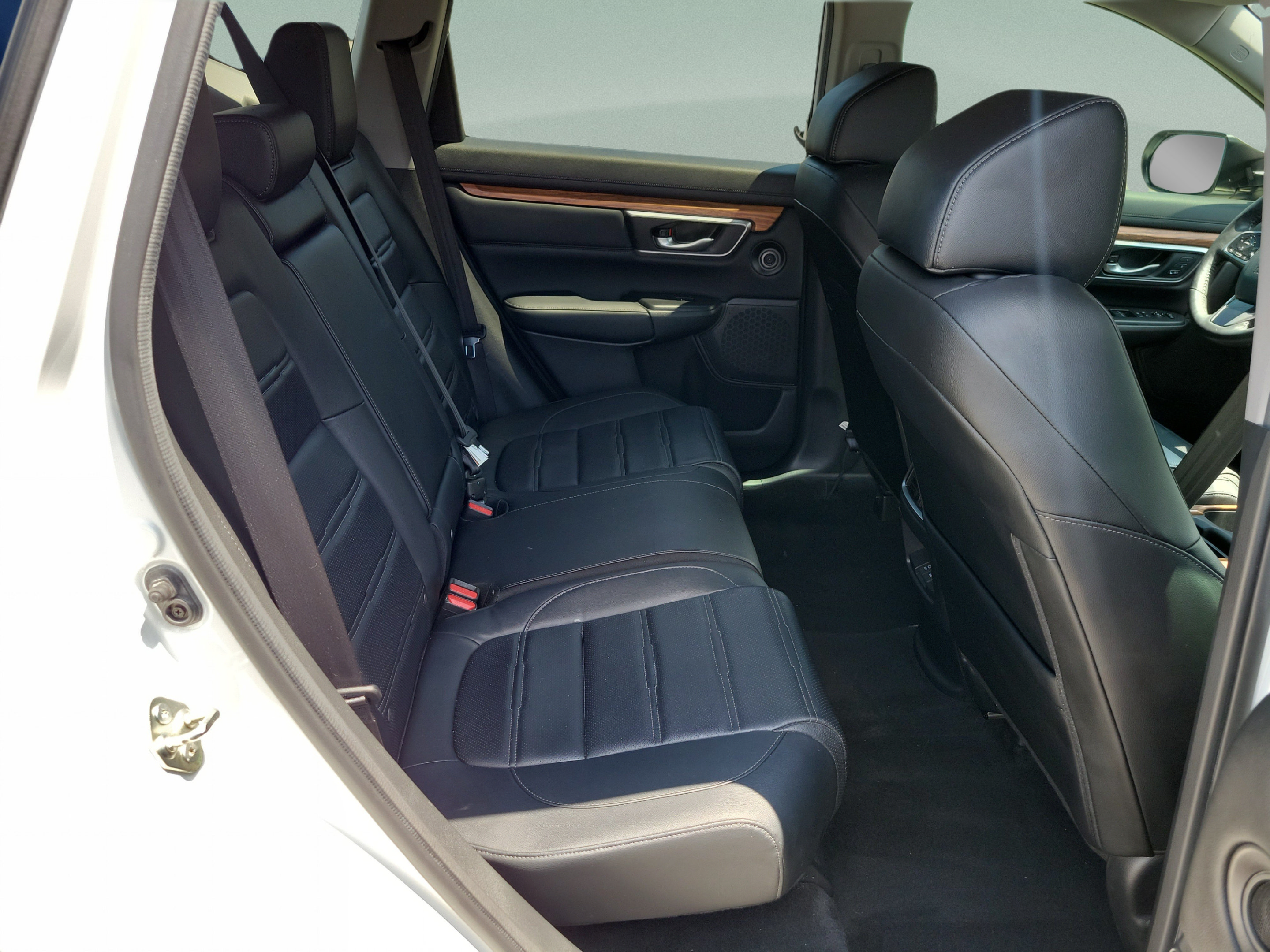 Used 2020 Honda CR-V Touring image 10