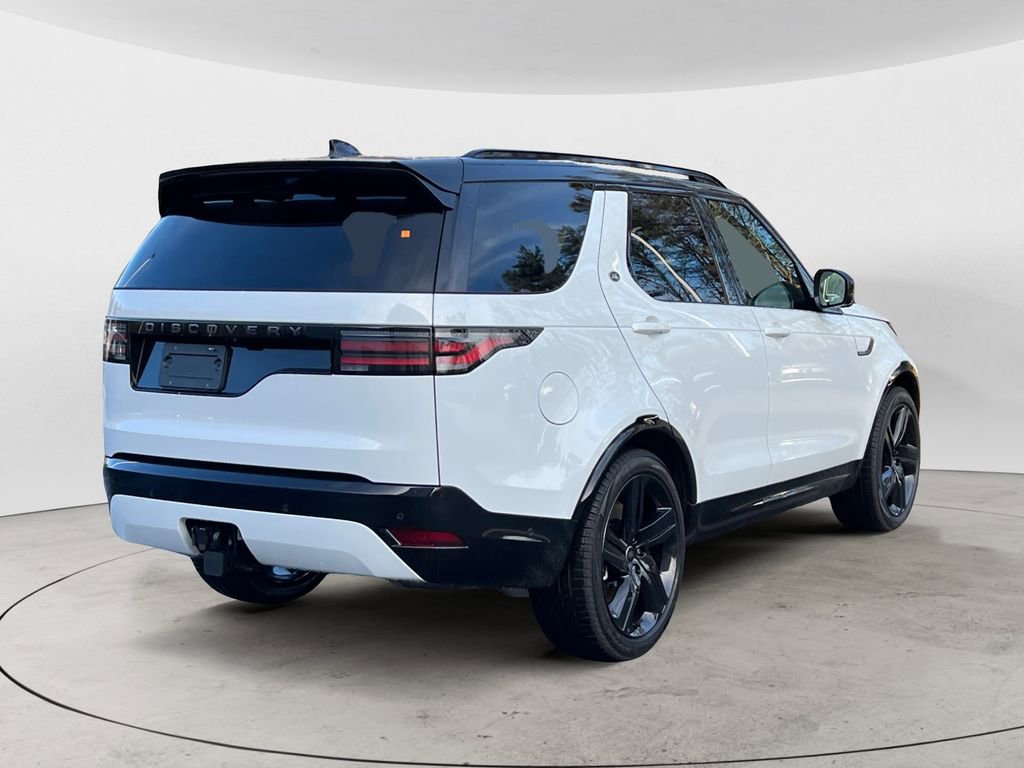New 2025 Land Rover Discovery Dynamic SE image 5