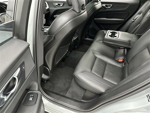Certified 2025 Volvo XC60 B5 Plus image 22