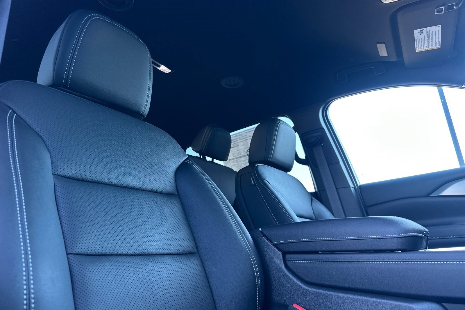 New 2026 Chevrolet Traverse LT image 18