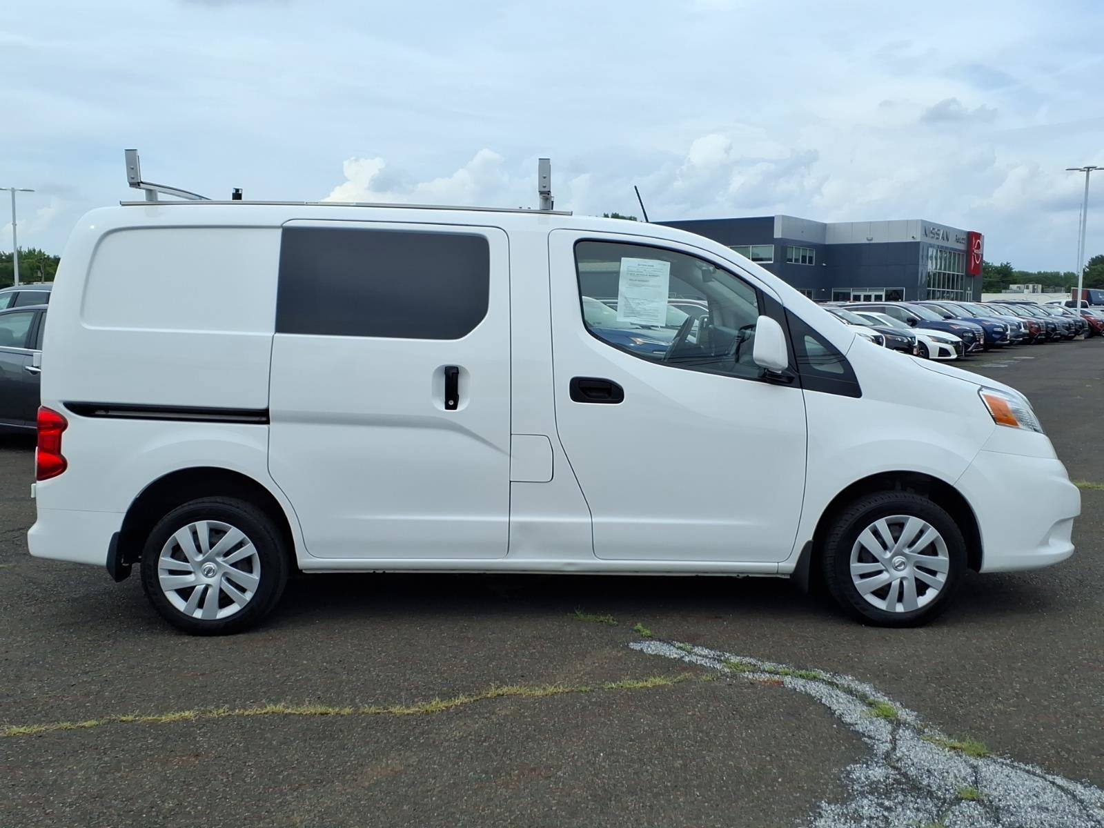 Used 2018 Nissan NV200 SV w/ Navigation Package FWD image 2