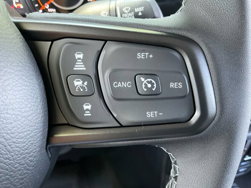 New 2025 Jeep Gladiator Sport AWD/4WD image 32