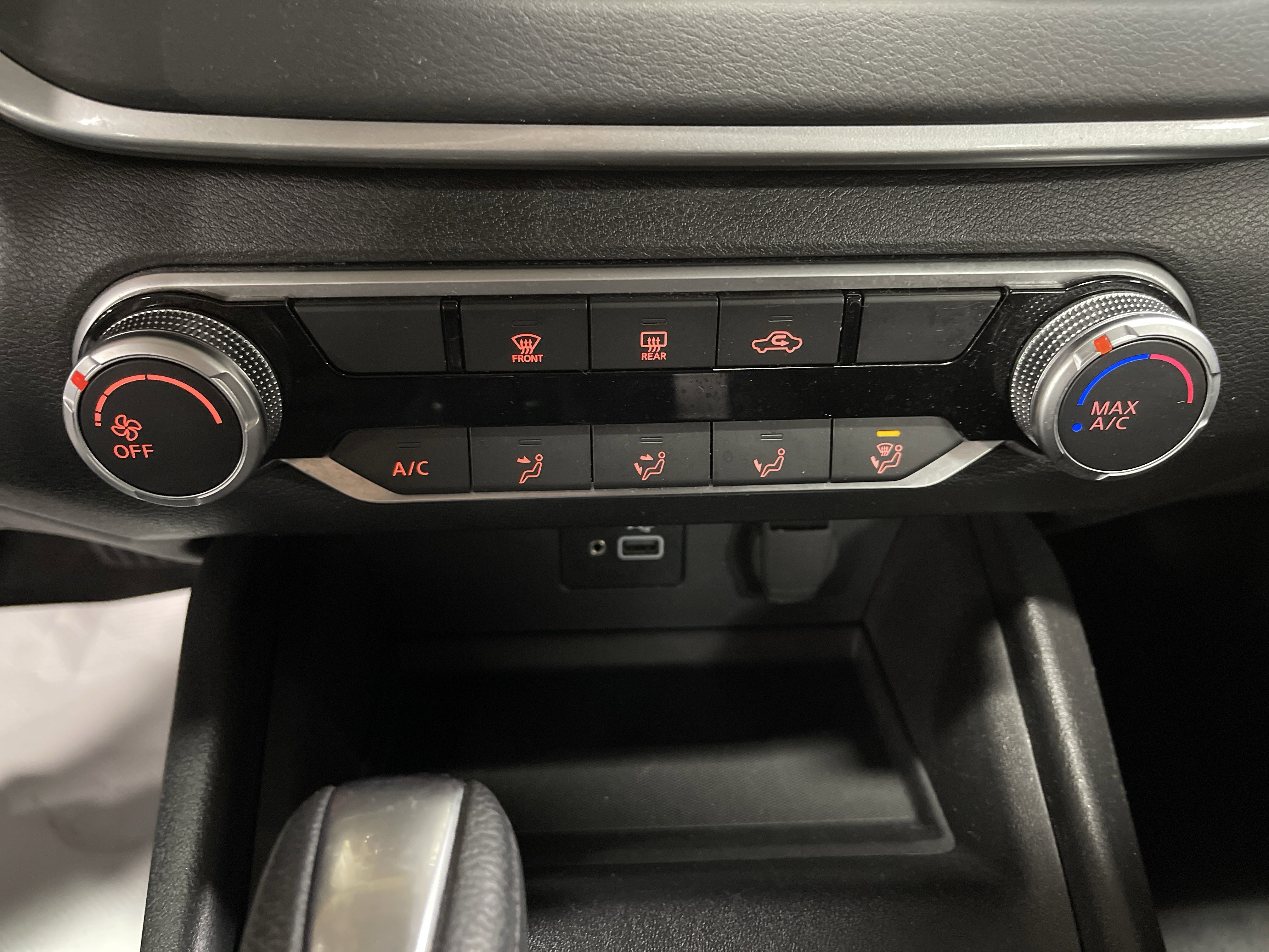 Used 2024 Nissan Altima 2.5 S image 23