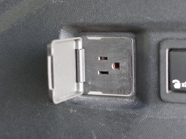 Used 2021 Chevrolet Tahoe RST w/ Luxury Package image 44