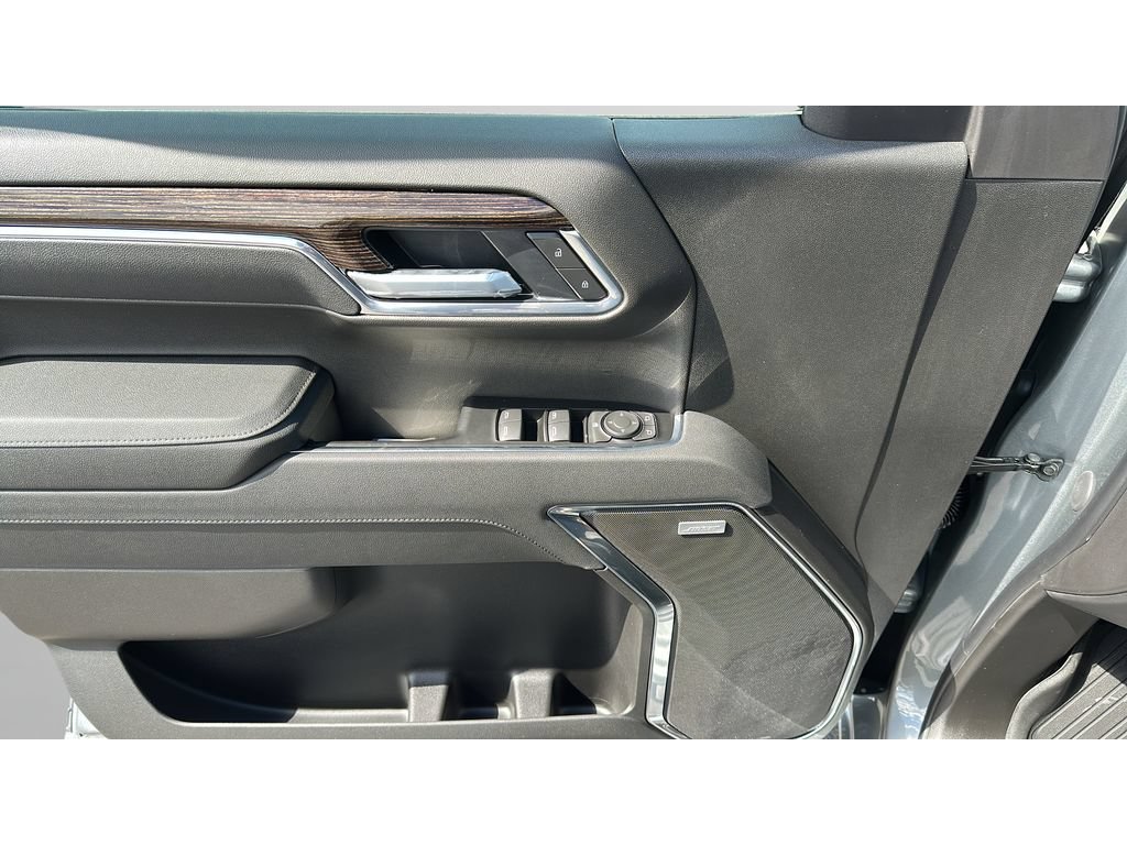 New 2026 GMC Sierra 1500 Elevation w/ Elevation Premium Package AWD/4WD image 12