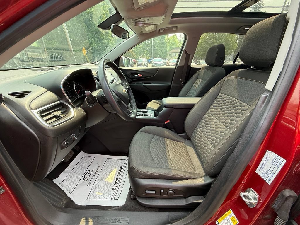 Used 2018 Chevrolet Equinox LT w/ Sun & Infotainment Package FWD image 17