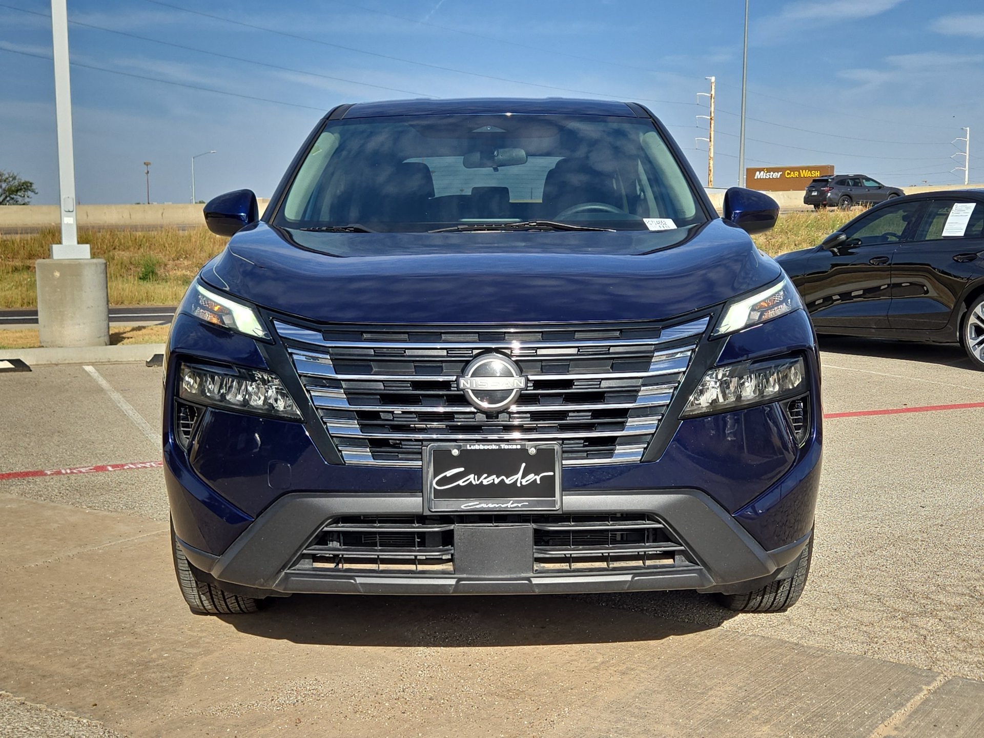 Used 2024 Nissan Rogue SV AWD/4WD image 10