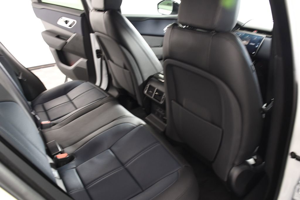 New 2026 Land Rover Range Rover Velar S AWD/4WD image 22