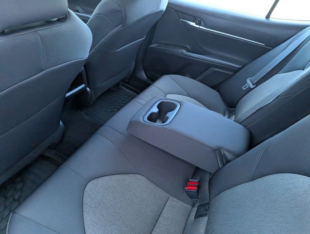 Used 2022 Toyota Camry LE FWD image 19