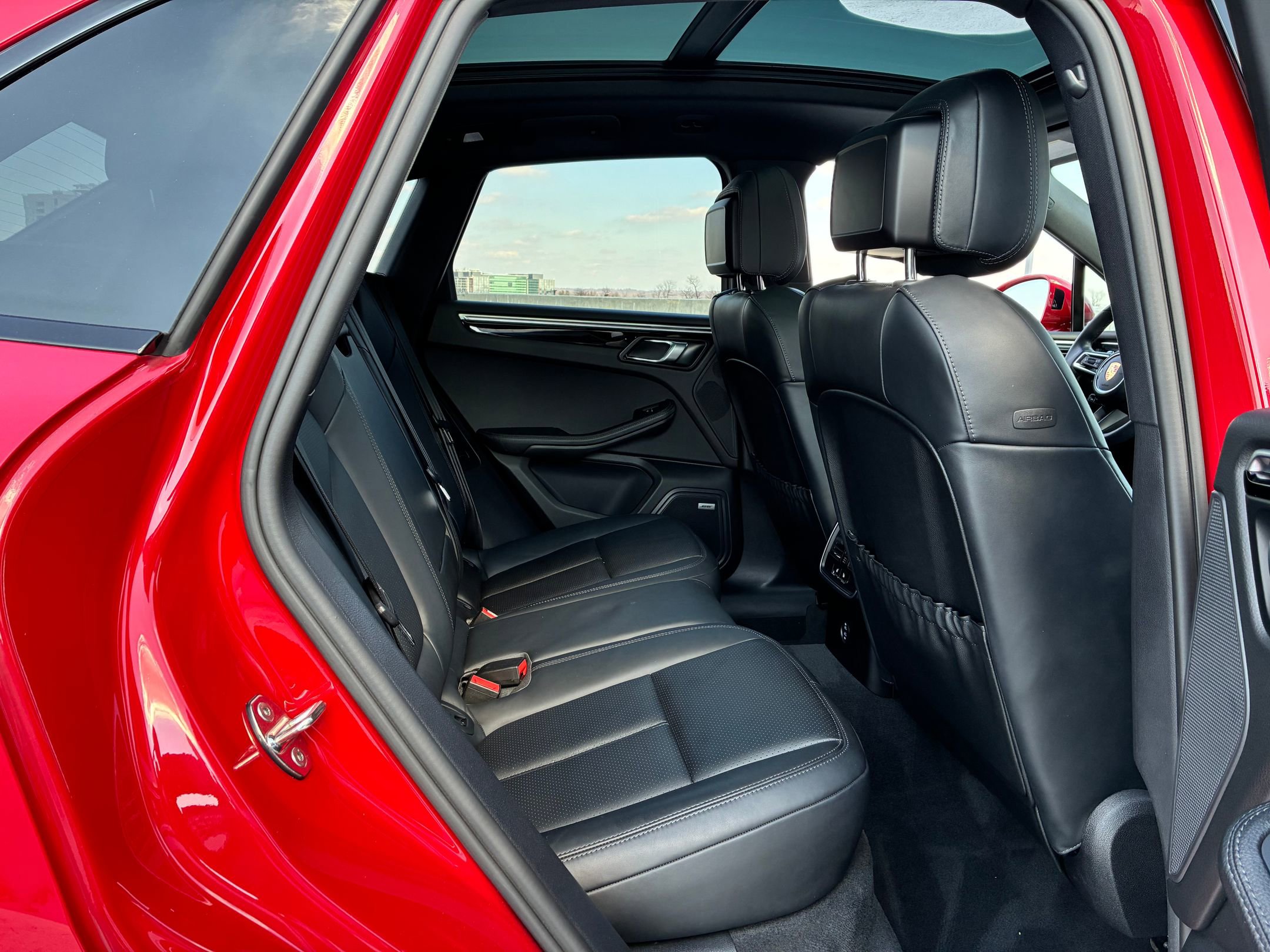 Certified 2023 Porsche Macan S image 23