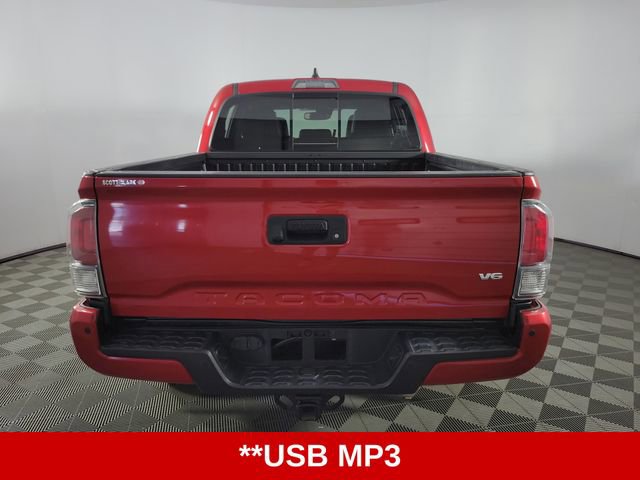 Used 2022 Toyota Tacoma TRD Sport w/ TRD Premium Sport Package AWD/4WD image 7