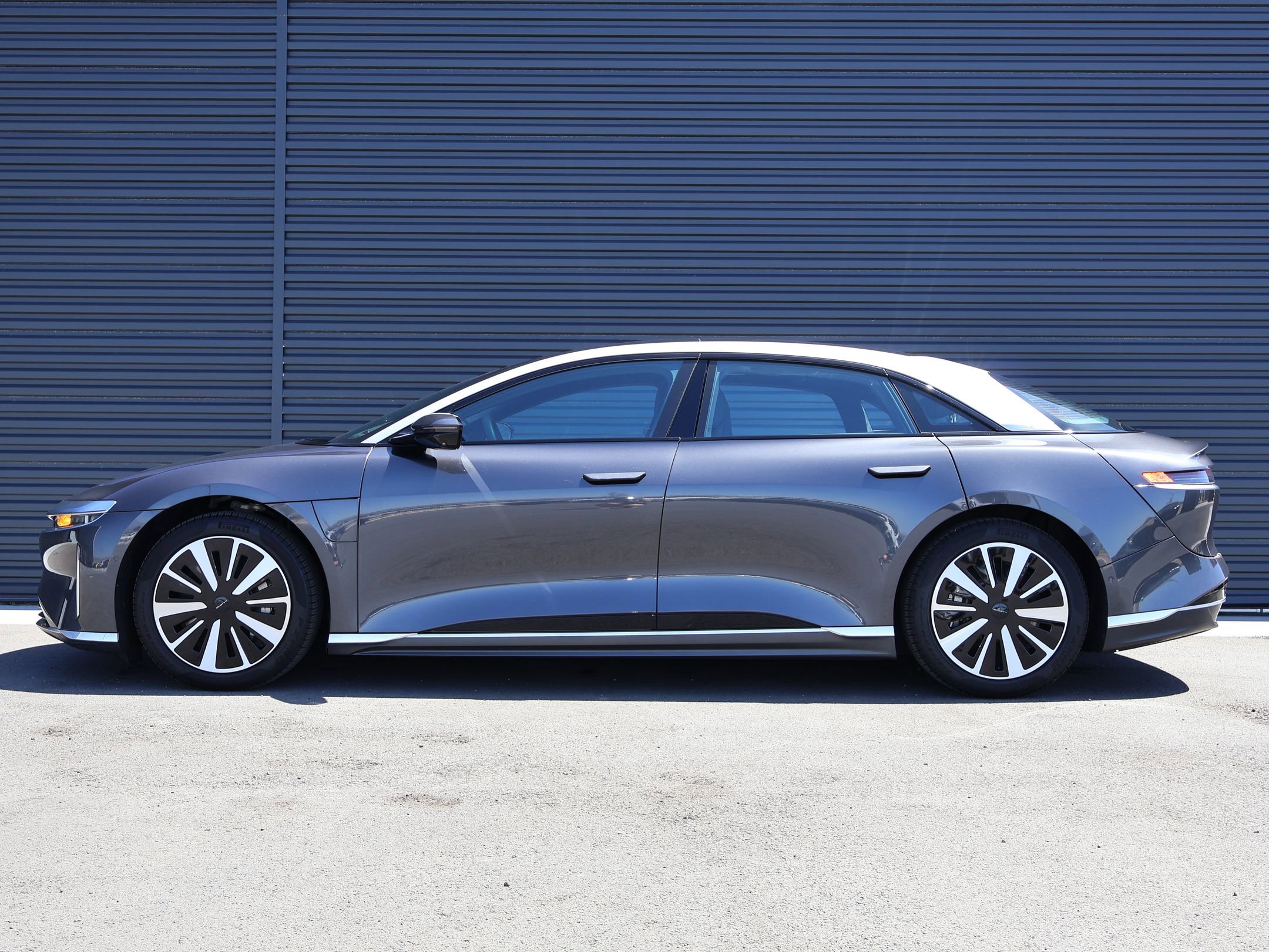 Used 2024 Lucid Air Touring AWD/4WD image 8