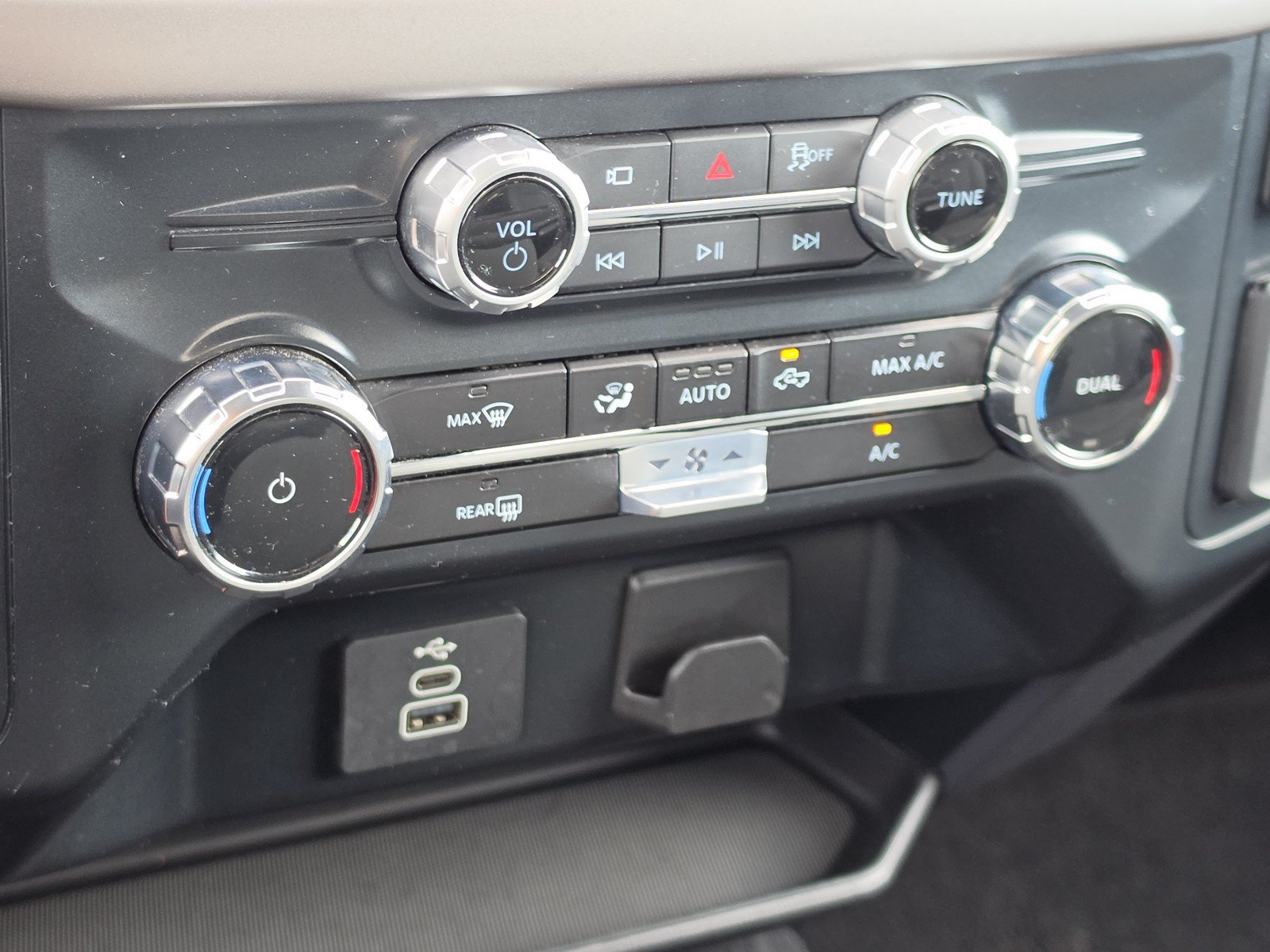 Used 2025 Ford F150 XLT w/ Equipment Group 301A Standard AWD/4WD image 25