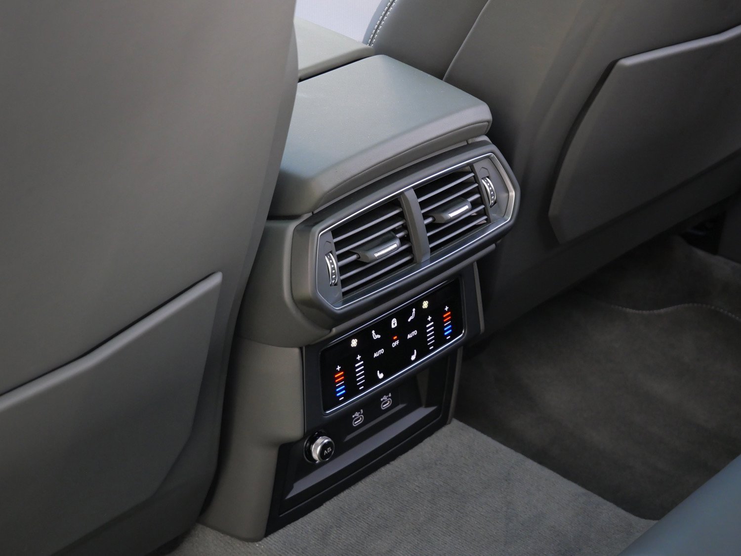 Used 2024 Lamborghini Urus S image 22