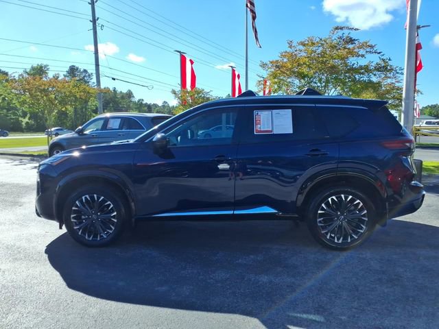 Used 2025 Nissan Rogue Platinum FWD image 3