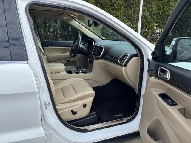 Used 2014 Jeep Grand Cherokee Limited w/ Luxury Group II RWD image 11