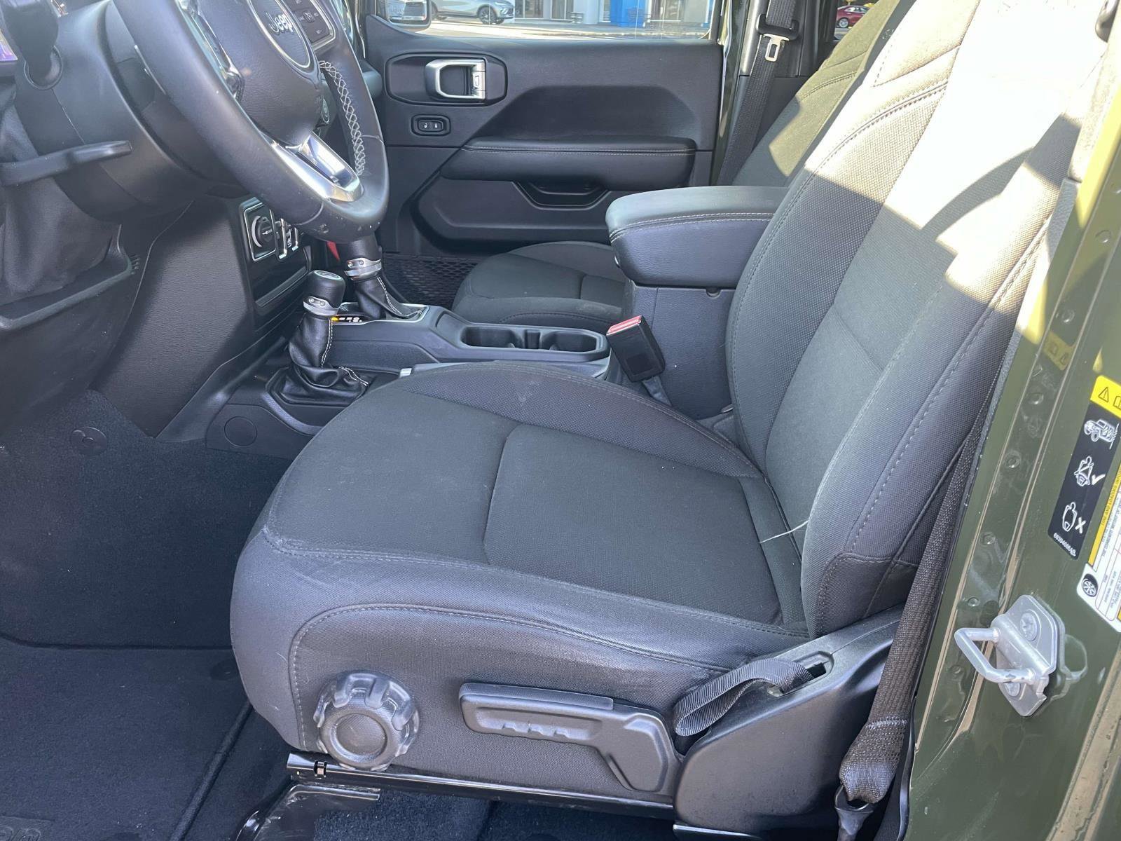 Used 2021 Jeep Wrangler Unlimited Sahara image 10