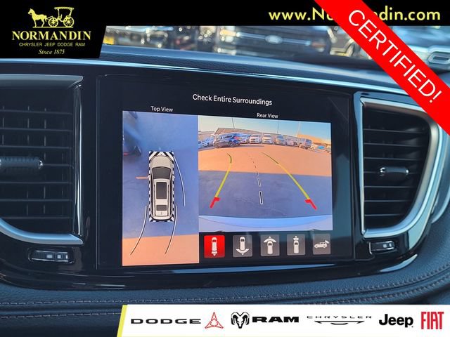 Certified 2024 Chrysler Pacifica Pinnacle FWD image 10