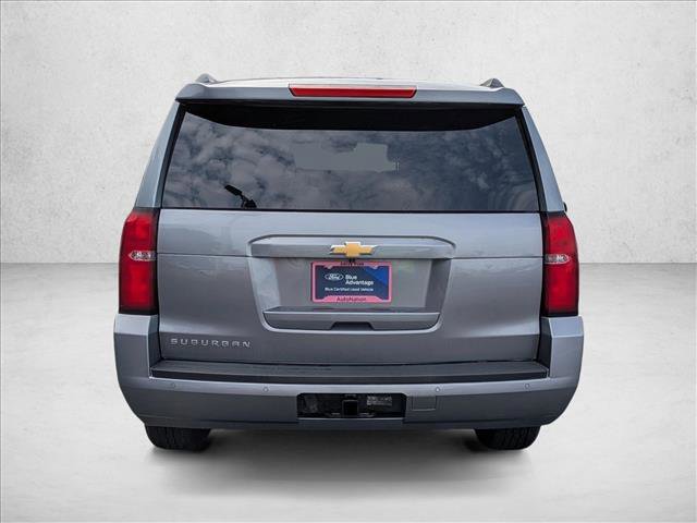 Used 2020 Chevrolet Suburban LT RWD image 7