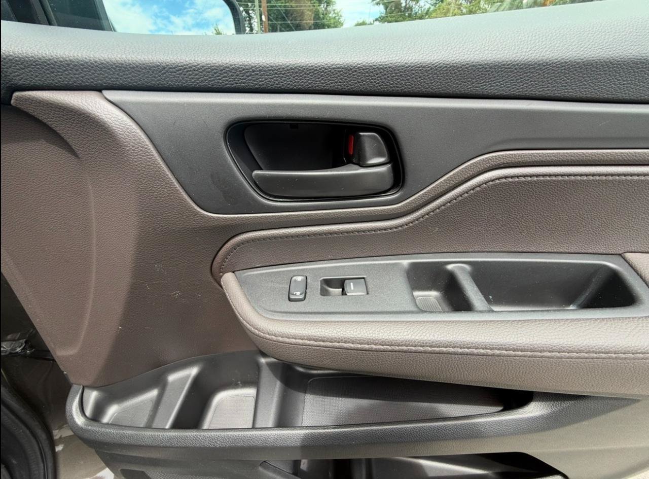 Used 2019 Honda Odyssey EX-L image 18