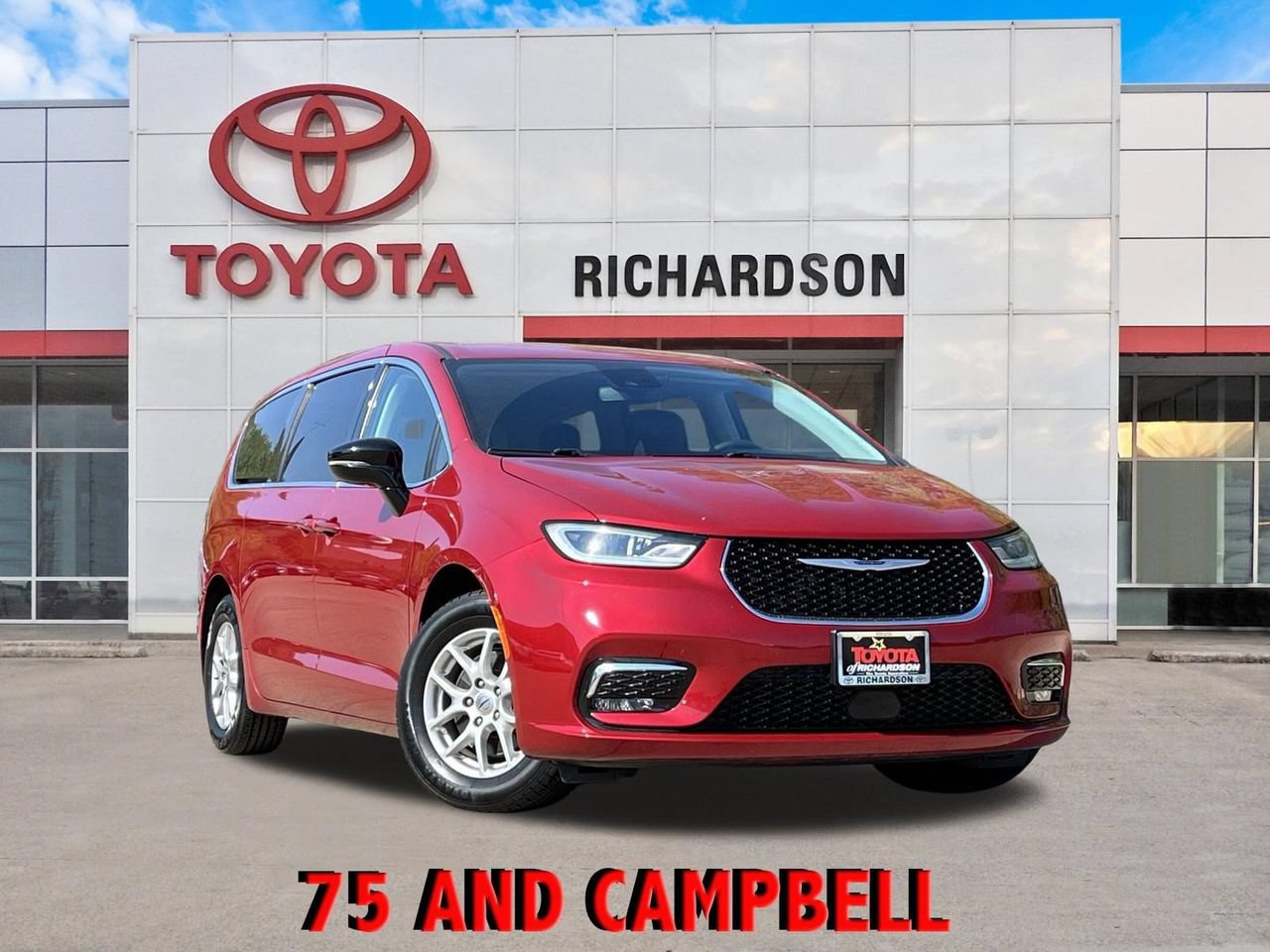 Used 2024 Chrysler Pacifica Touring-L