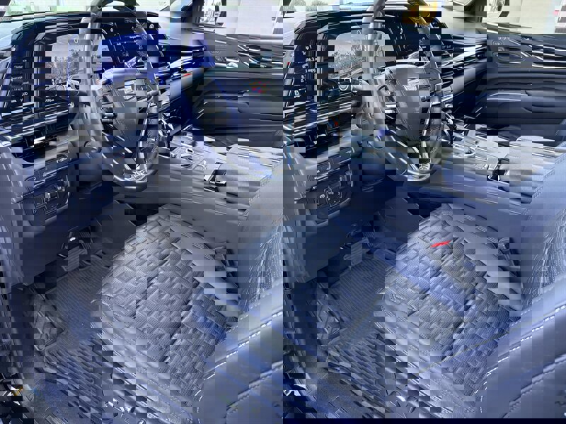 Used 2024 Cadillac Escalade V image 9