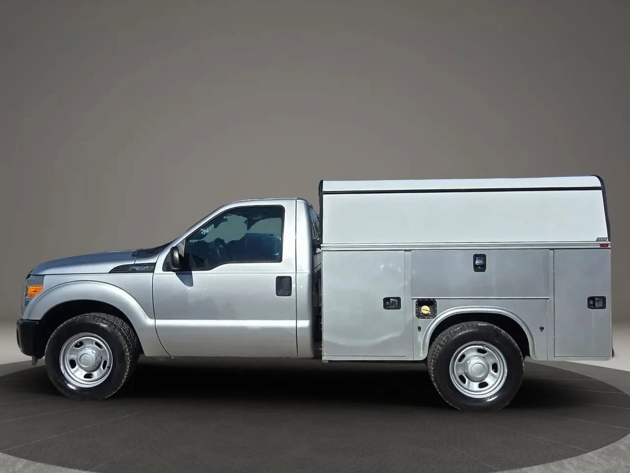 Used 2016 Ford F350 XL image 3