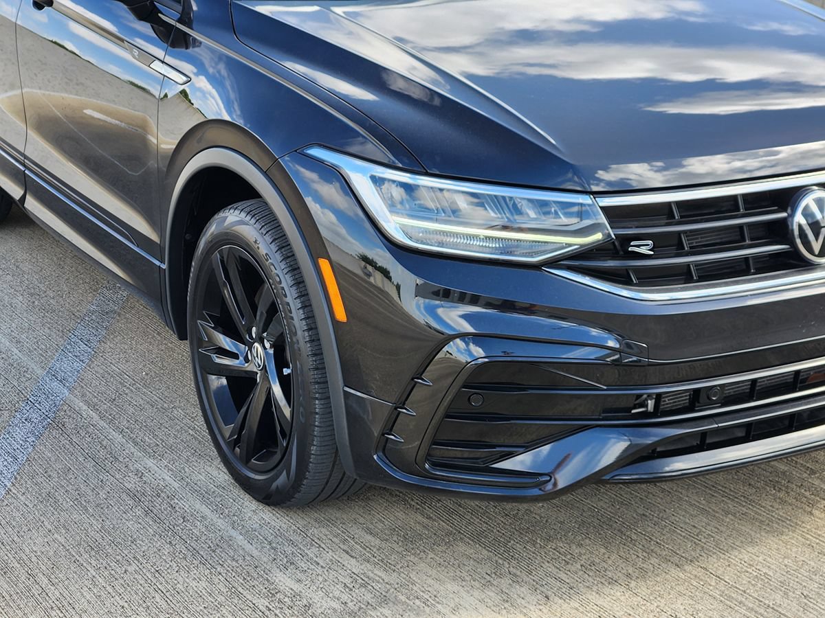 Used 2023 Volkswagen Tiguan SE R-Line FWD image 11