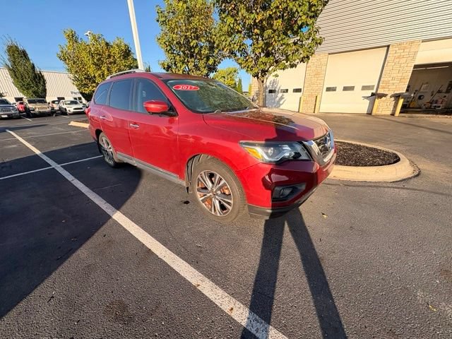 Used 2017 Nissan Pathfinder Platinum w/ Cargo Package FWD image 3