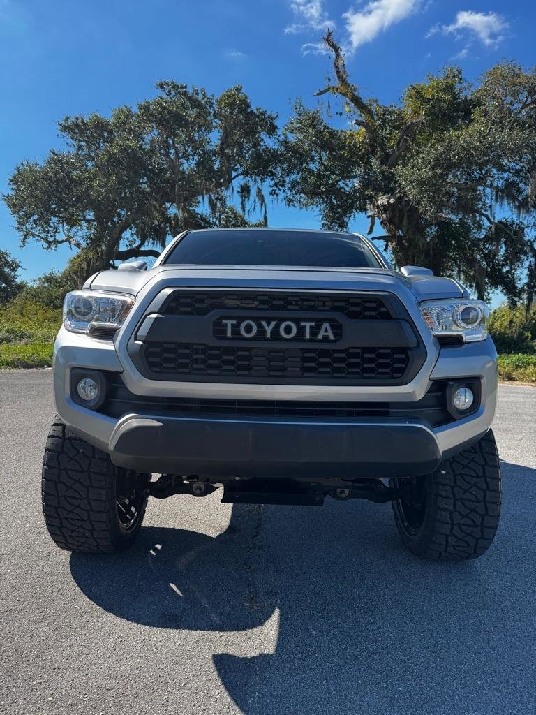 Used 2019 Toyota Tacoma SR5 image 8