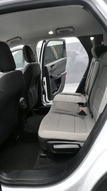Used 2022 Ford Escape SE w/ Convenience Package FWD image 16
