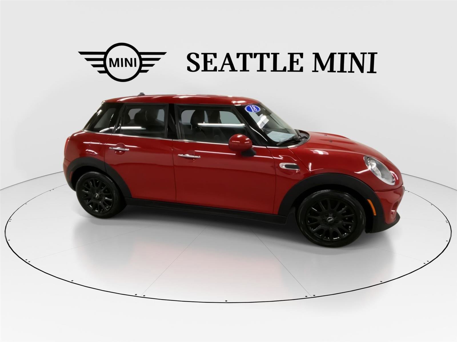 Used 2018 MINI Cooper 4-Door Hardtop image 13