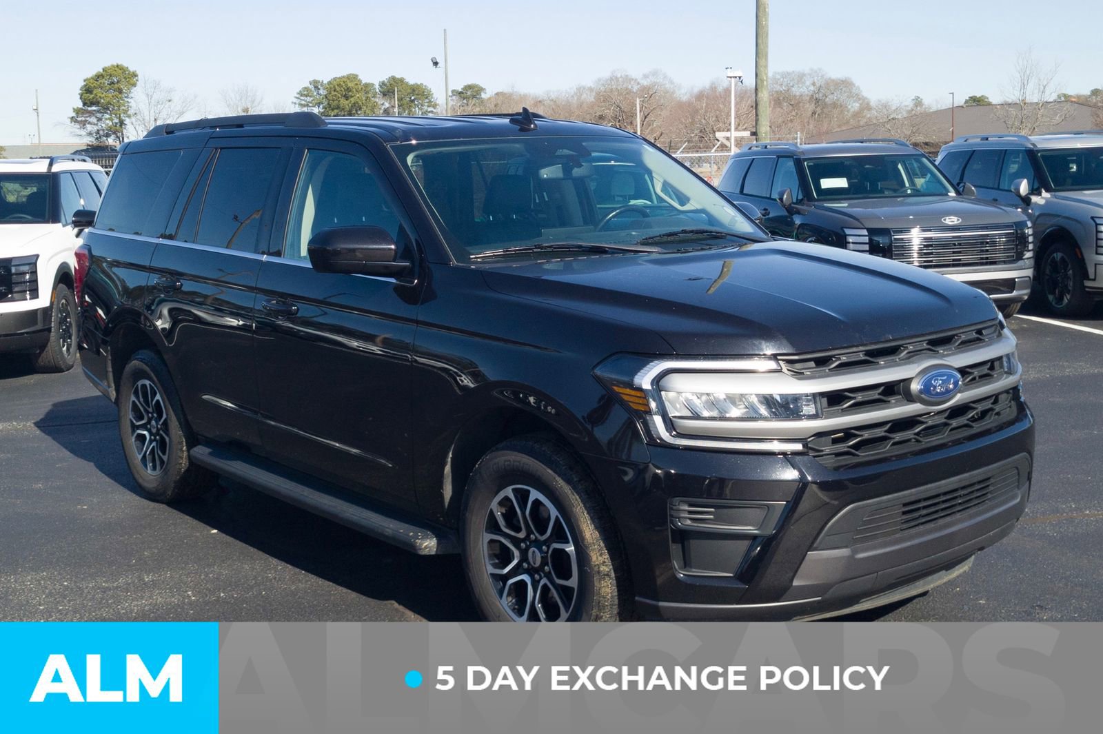 Used 2024 Ford Expedition XLT AWD/4WD image 4
