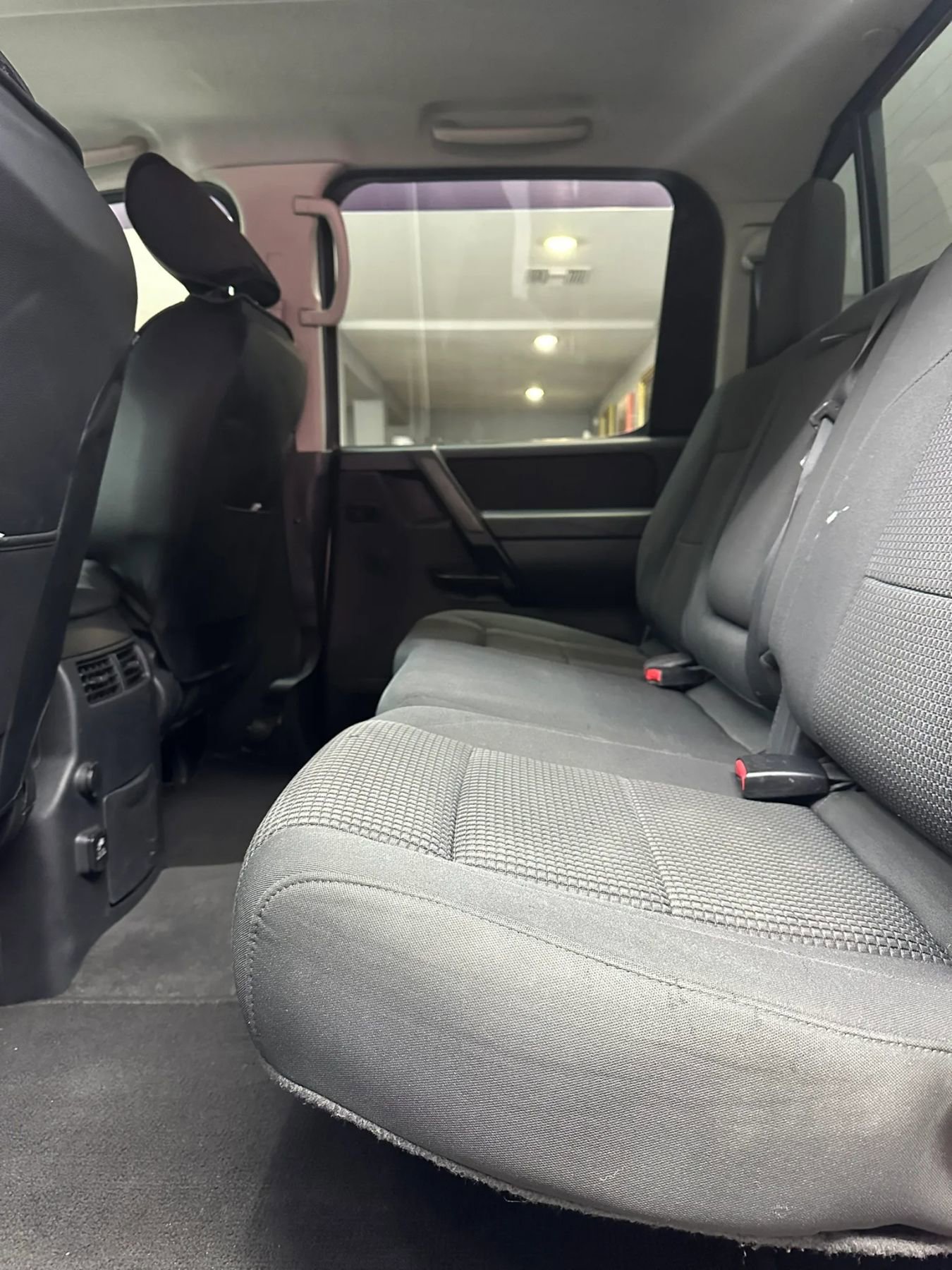 Used 2013 Nissan Titan SV w/ SV Value Truck Pkg image 18