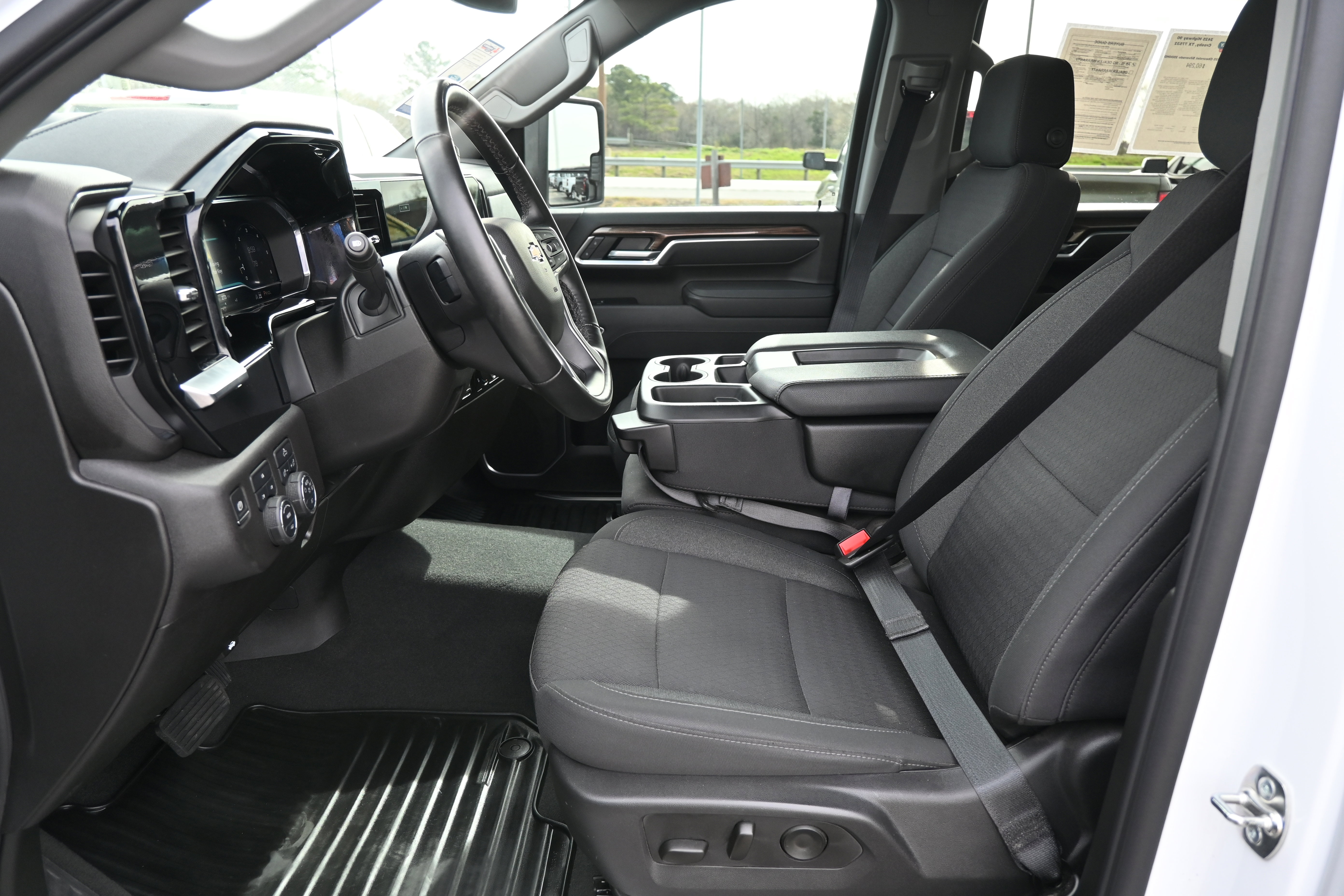 Used 2025 Chevrolet Silverado 2500 LT w/ Convenience Package image 15