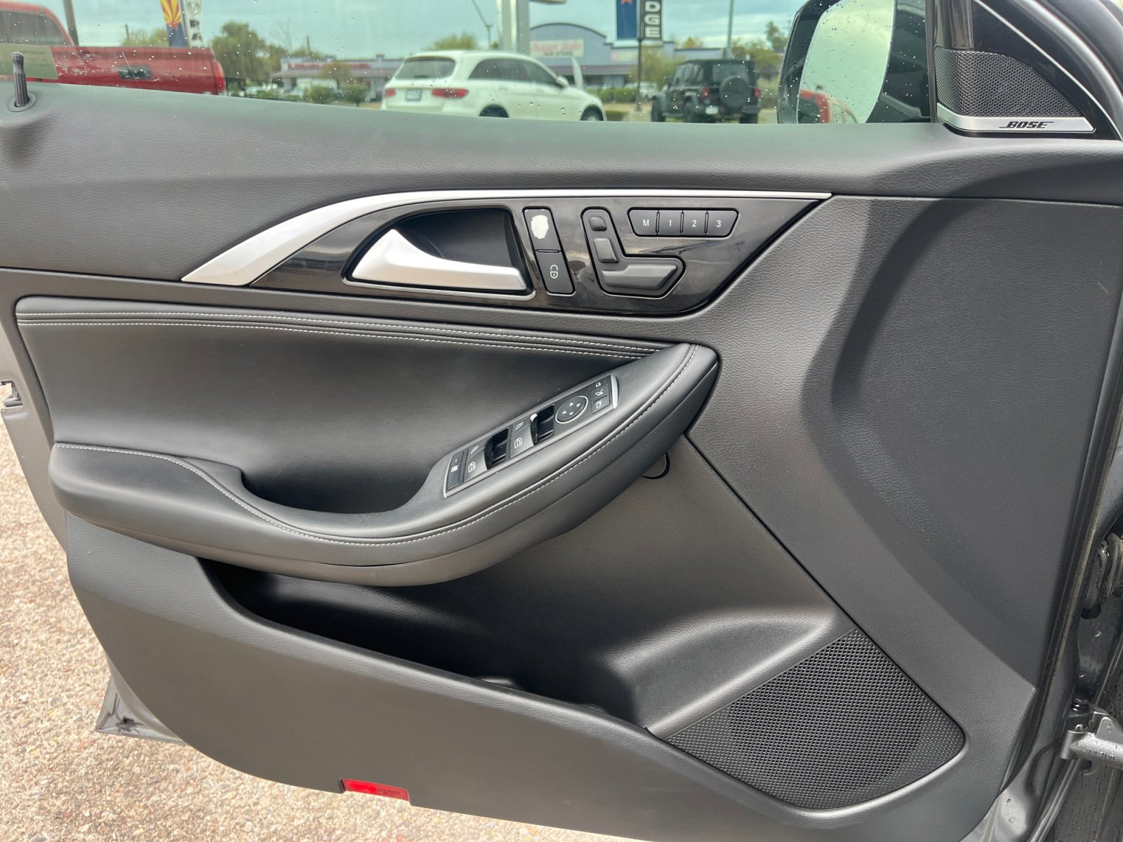 Used 2017 INFINITI QX30 Sport w/ Sport Leather Package image 13