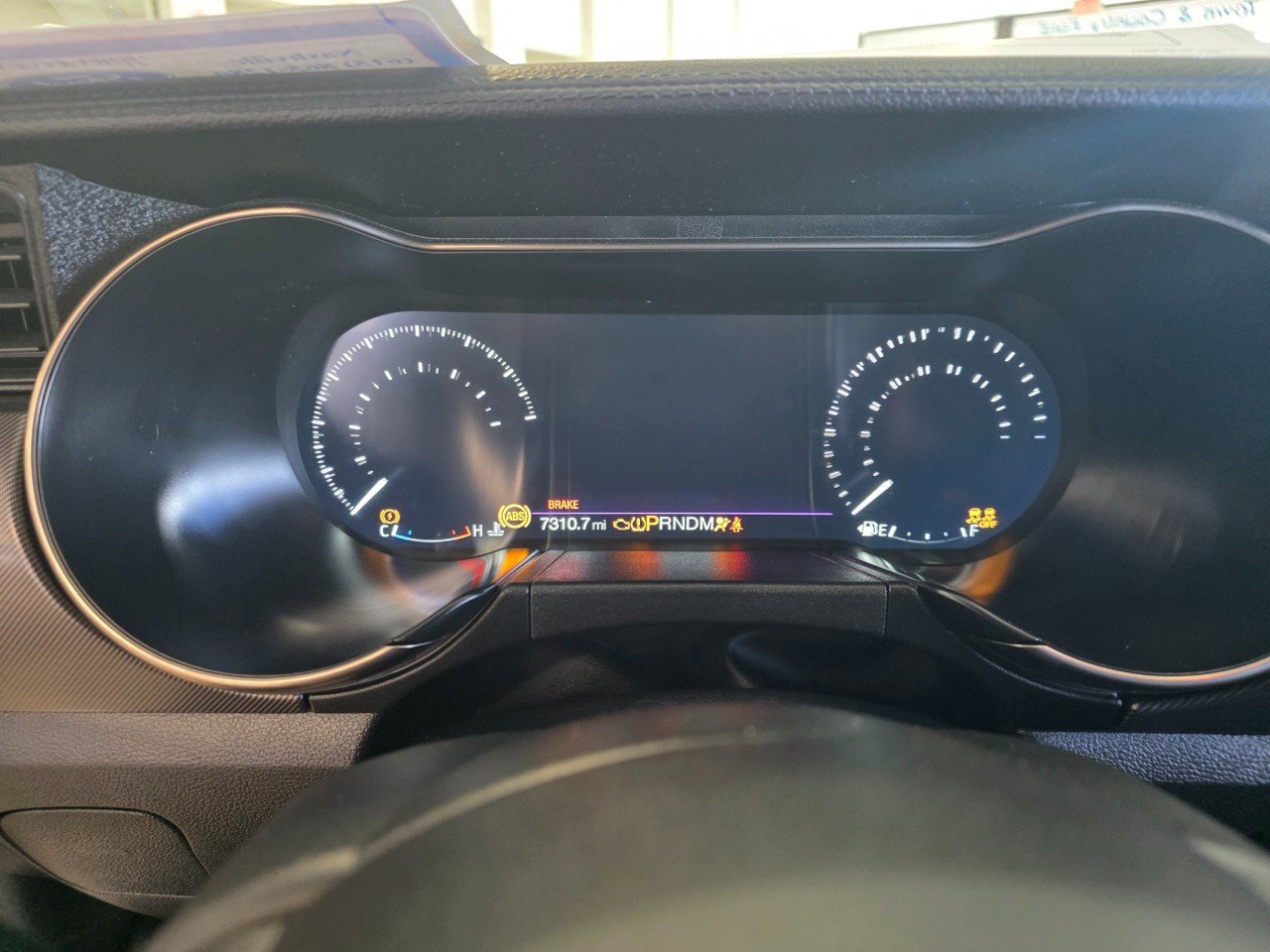 Used 2022 Ford Mustang Shelby GT500 w/ Technology Package image 17