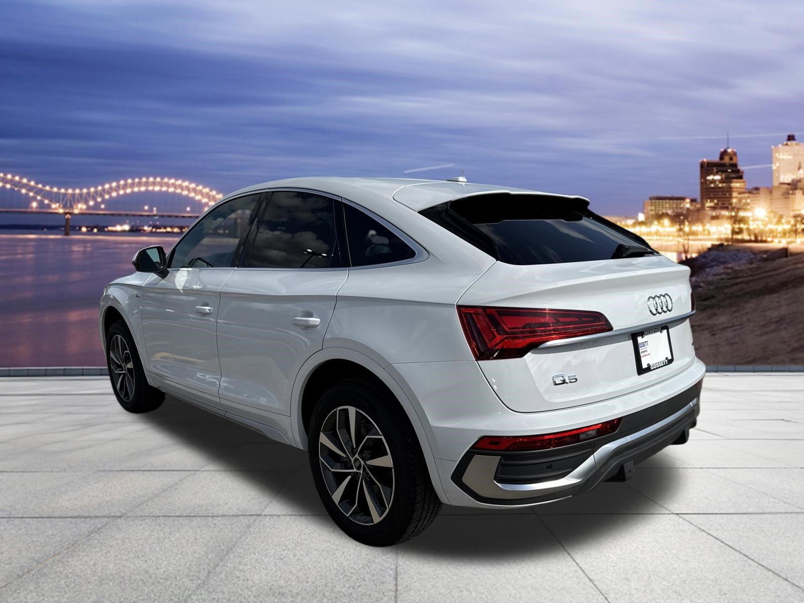 Used 2023 Audi Q5 2.0T Premium Plus w/ Premium Plus Package image 3