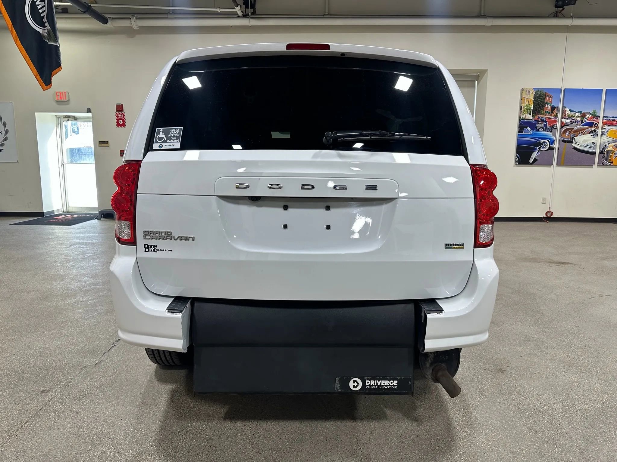 Used 2019 Dodge Grand Caravan SE image 11